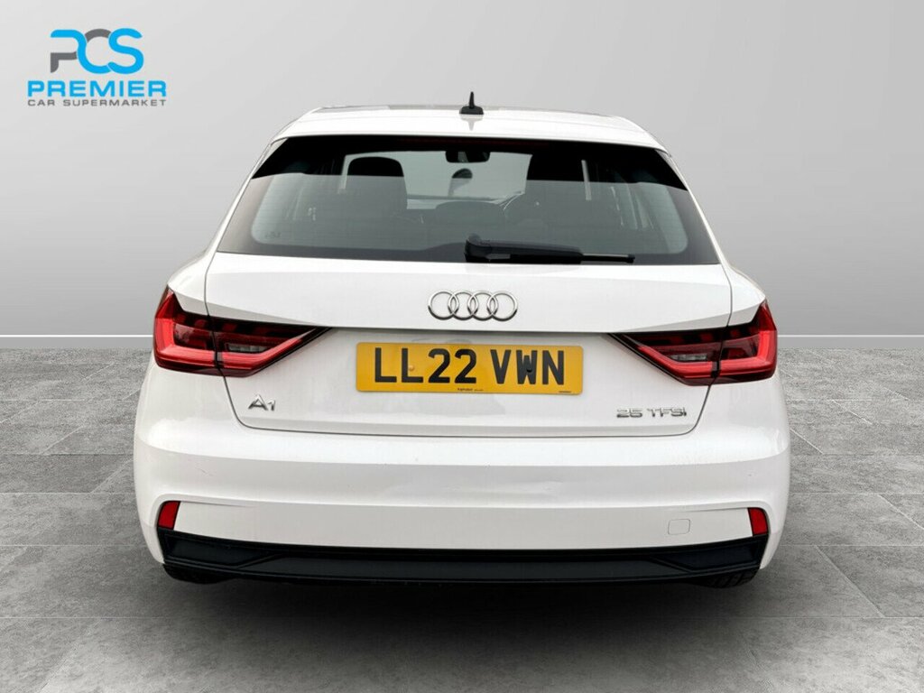 Audi A1 Tfsi Technik LL22VWN White #3