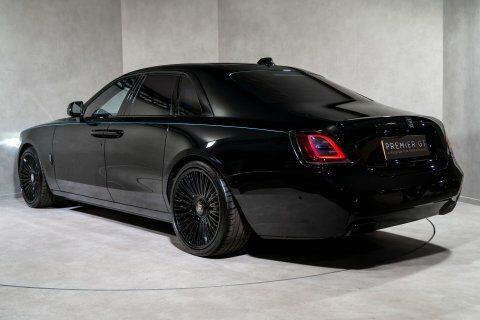 Rolls-Royce Ghost V12 Black Badge. Black #6