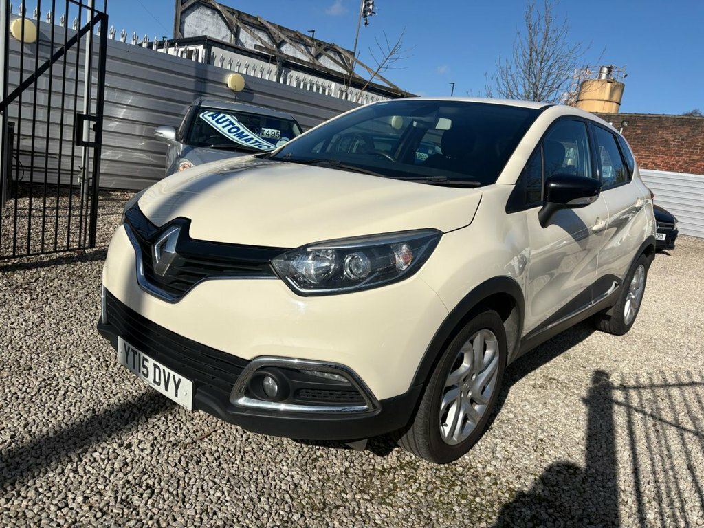 Renault Captur 1.5L Dynamique Medianav YT15DVY White #3