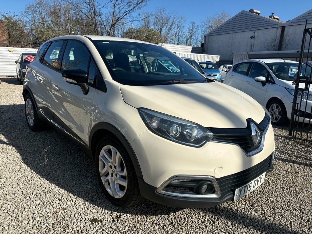 Renault Captur 1.5L Dynamique Medianav YT15DVY White