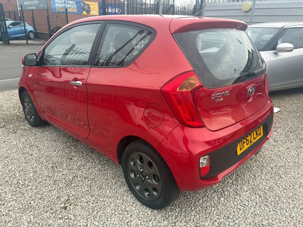 Kia Picanto 1L City Red #4