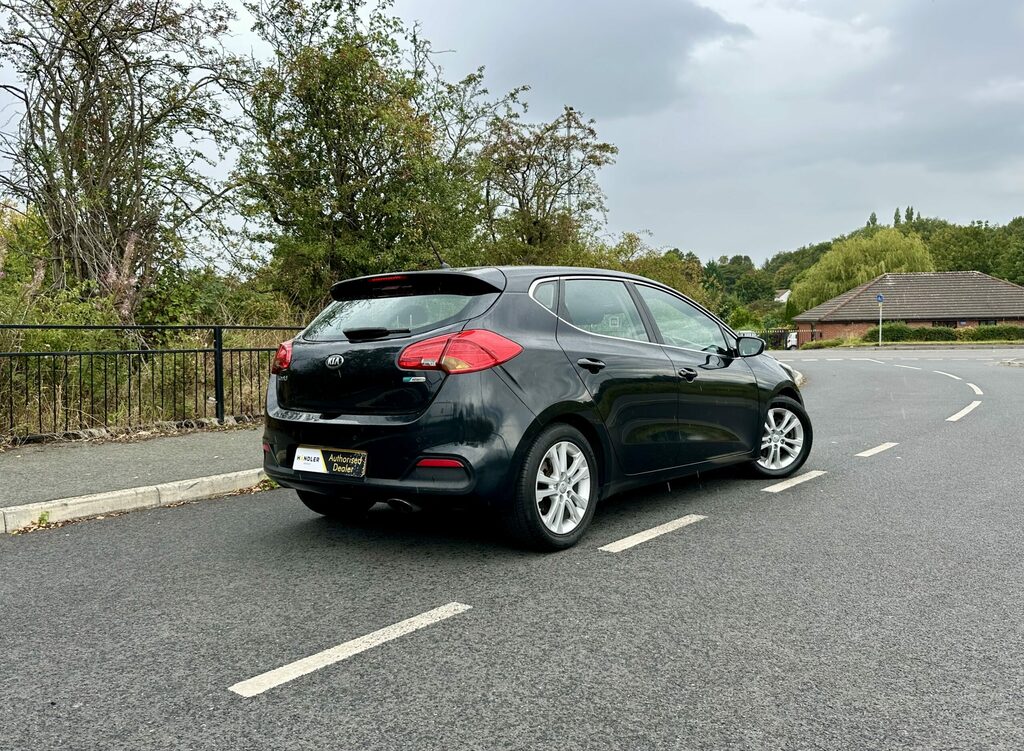 Kia Ceed 1.6 Gdi Ecodynamics 2 Euro 5 Ss Black #6