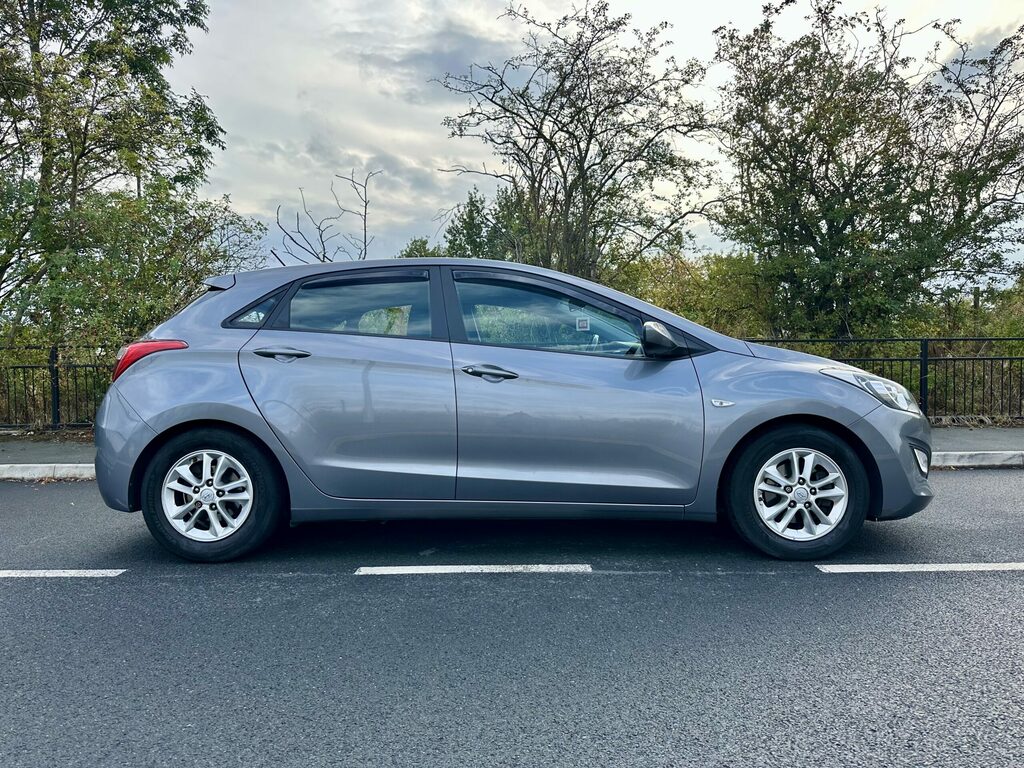 Hyundai I30 1.4 Active Euro 5 Grey #6