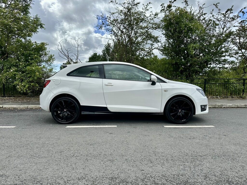 Seat Ibiza 1.2 Tsi Fr Sport Coupe Euro 5 White #6