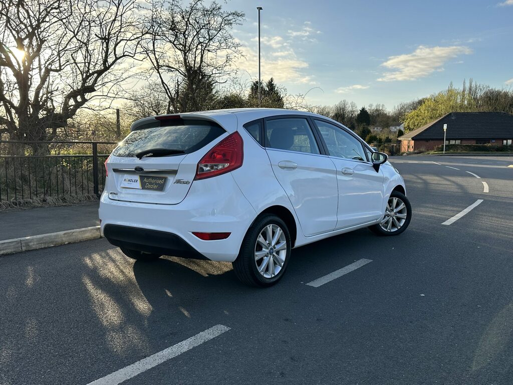 Ford Fiesta 1.25 Zetec White #3