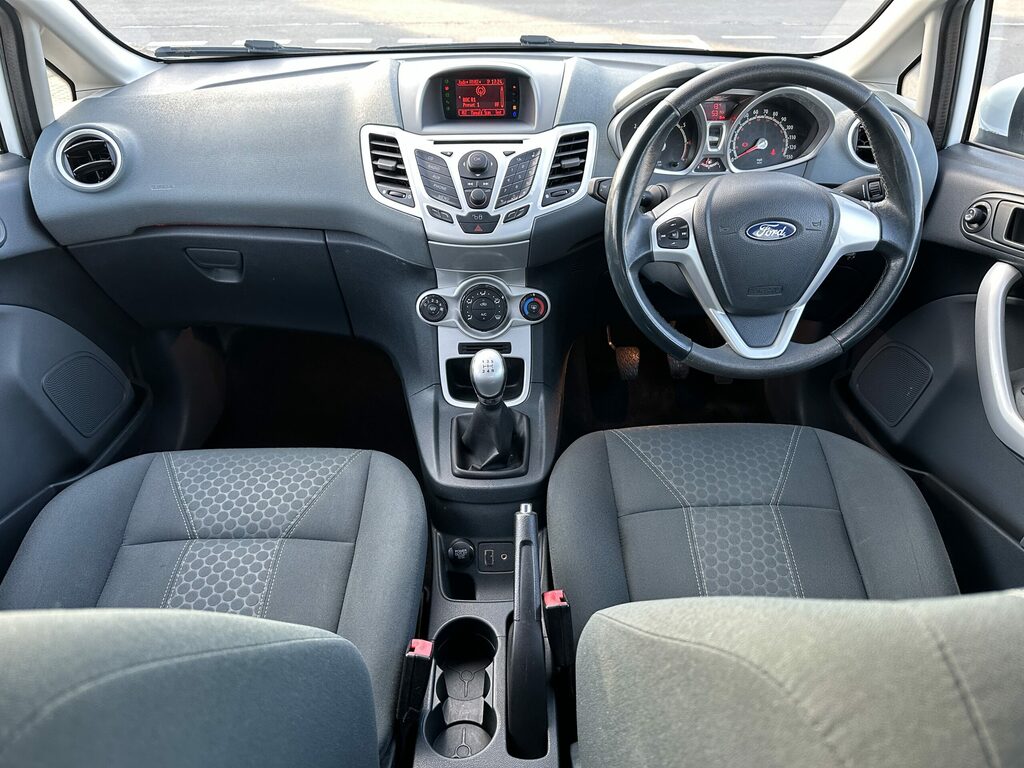 Ford Fiesta 1.25 Zetec White #2