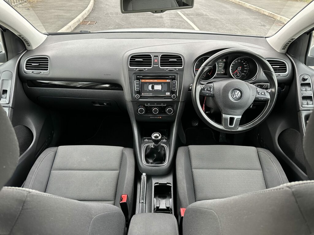 Volkswagen Golf 1.6 Tdi Bluemotion Tech Match Euro 5 S... Silver #2