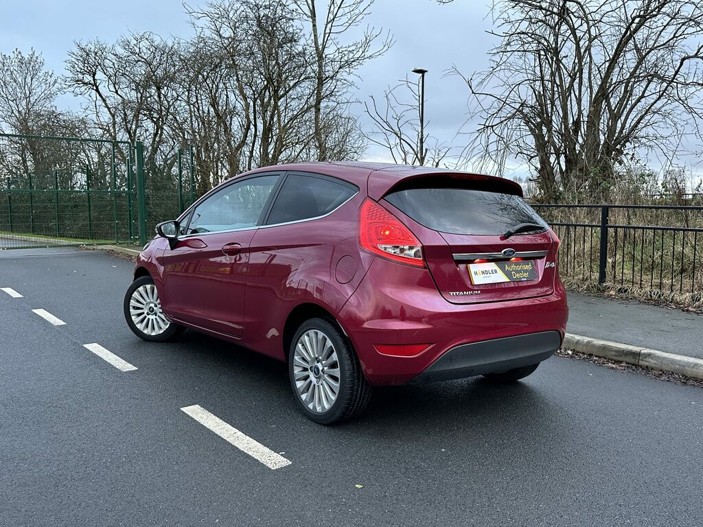 Ford Fiesta 1.4 Titanium Red #6