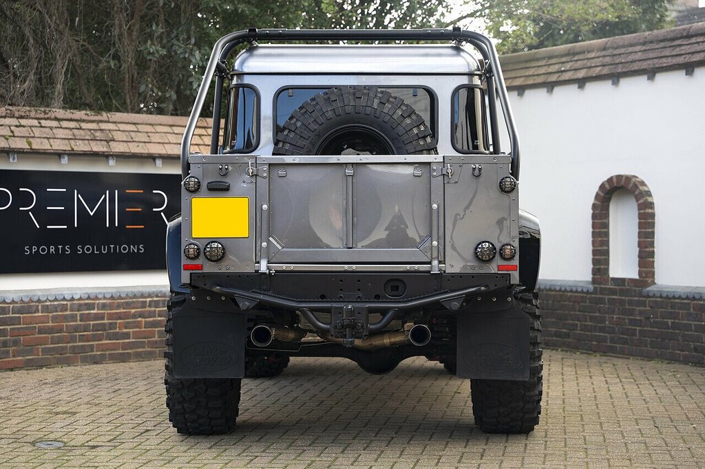 Land Rover Defender 110 Custom Double Cab Pickup EF07HFO Grey #4