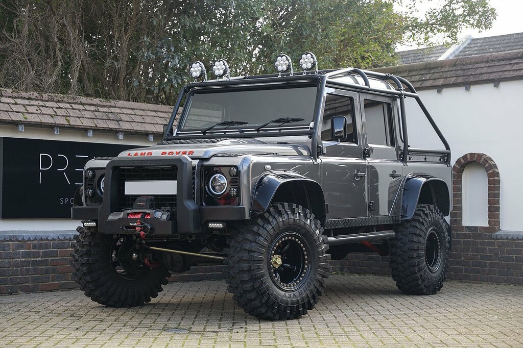 Land Rover Defender 110 Custom Double Cab Pickup Grey