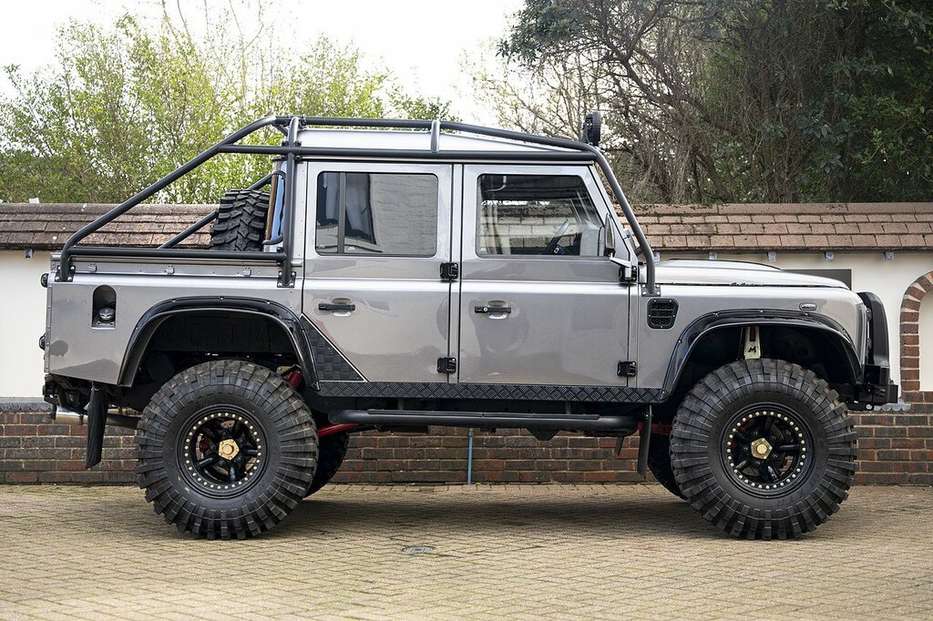 Land Rover Defender 110 Custom Double Cab Pickup EF07HFO Grey #3