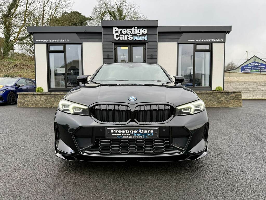 BMW 3 Series 330E M Sport Step FP72OHD Black #2