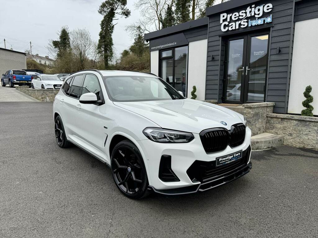 BMW X3 Xdrive 30E M Sport LR22RYV White #4