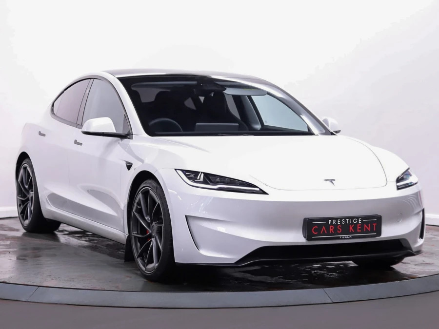Tesla Model 3 Dual Motor Performance Saloon White