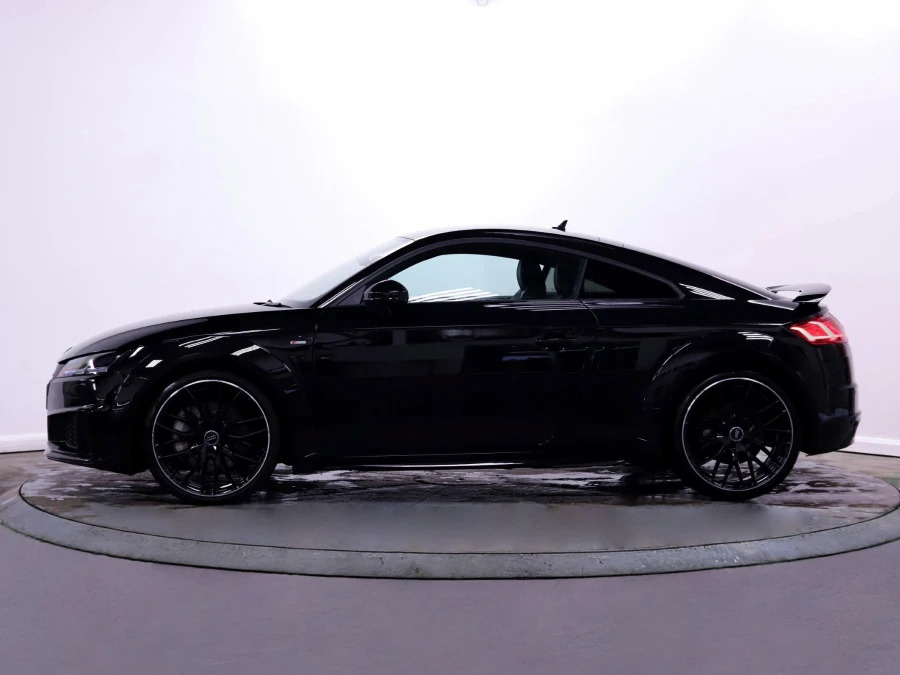 Audi TT 2.0 Tfsi 45 Black Edition Coupe S Troni Black #4