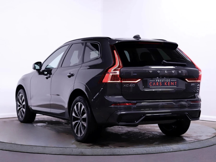 Volvo XC60 Plus B5 Awd 250 Hp YR72WDA Grey #3