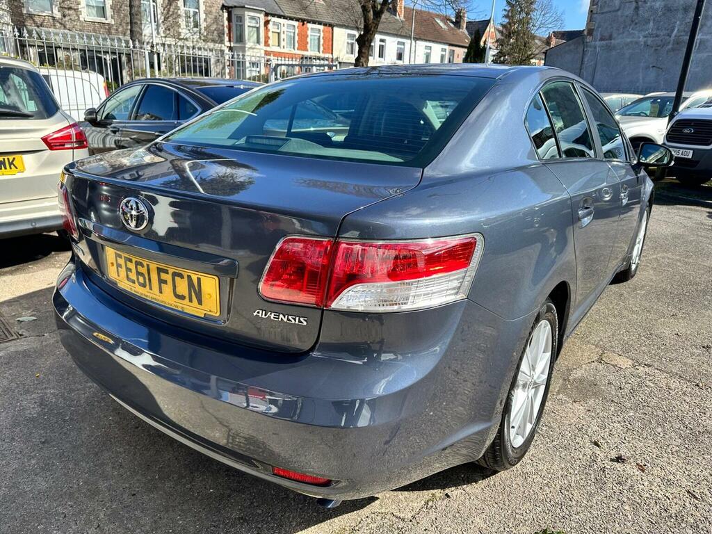 Toyota Avensis Saloon 1.8 V-matic Tr Multidrive Euro 5 2011 Blue #2