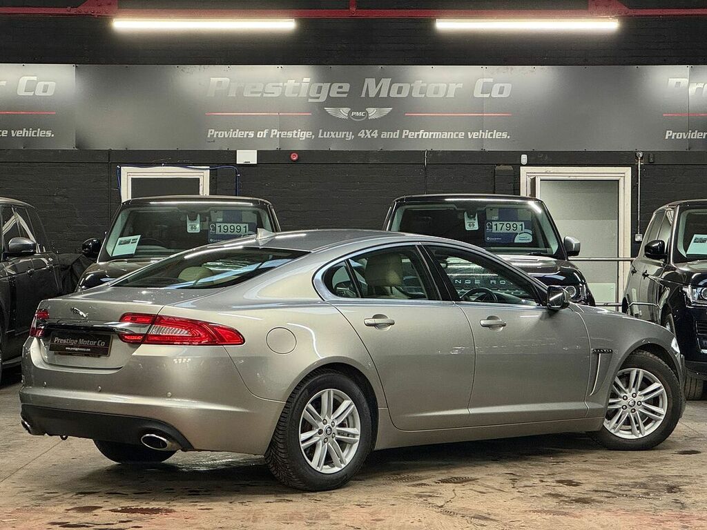 Jaguar XF D V6 Luxury NK63WVL Gold #4