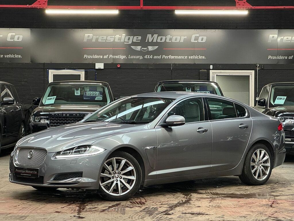 Jaguar XF D Premium Luxury Grey