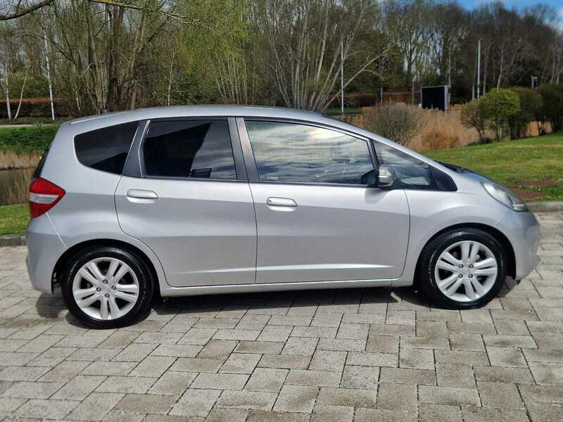 Honda Jazz 1.4 I-vtec Es Plus Silver #6