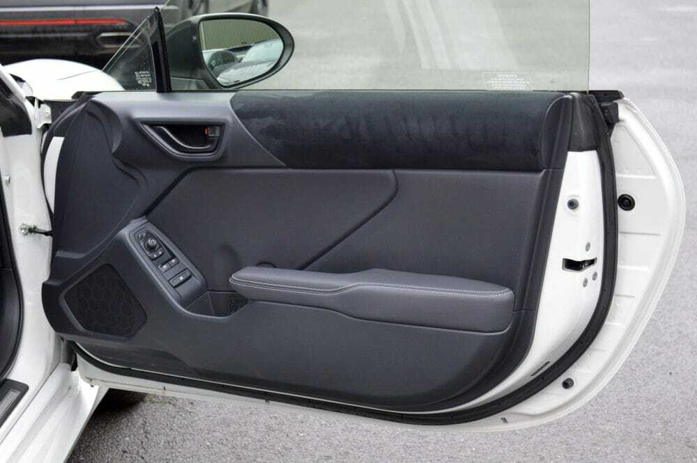 Toyota GR86 2.4 D-4s Silver #24