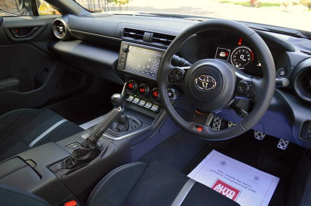 Toyota GR86 2.4 D-4s Silver #8