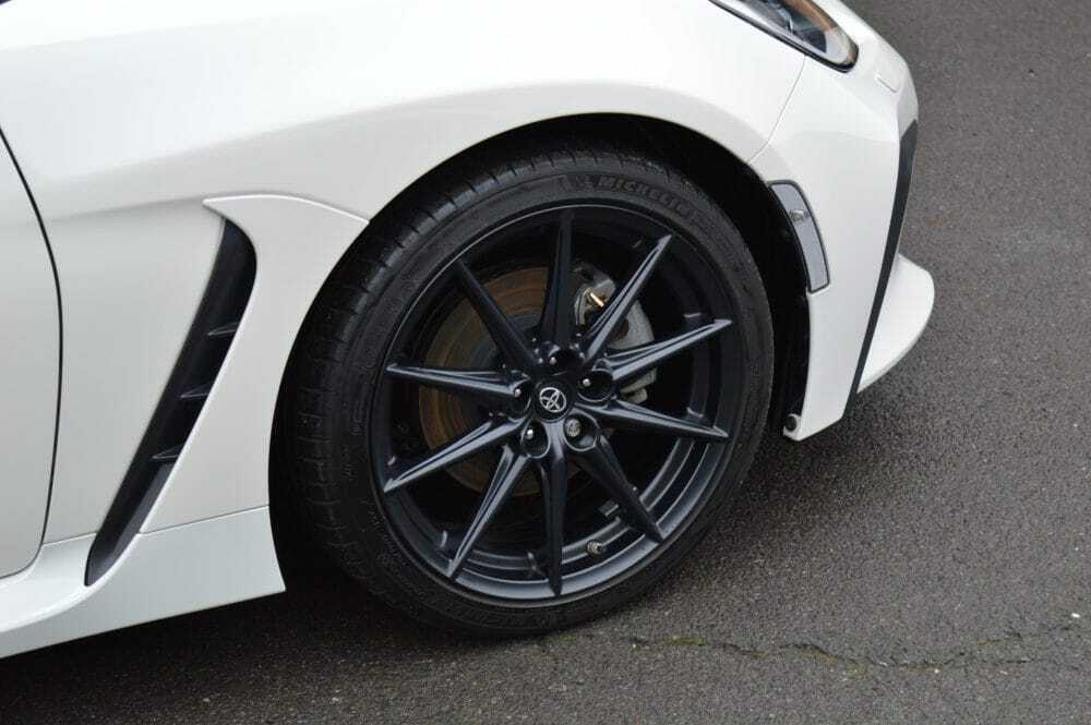 Toyota GR86 2.4 D-4s Silver #30
