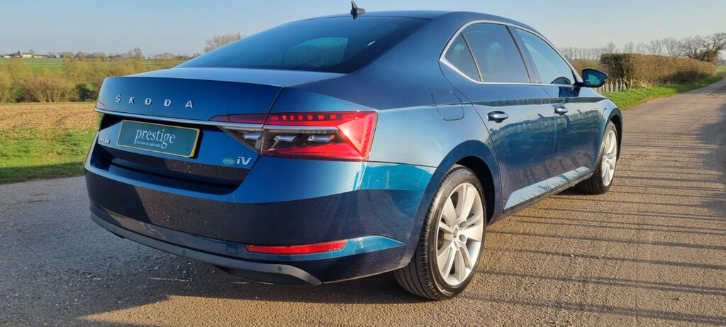 Skoda Superb Hatchback 1.4 Tsi Iv 13Kwh Se L 2021 OY21LNW Blue #2