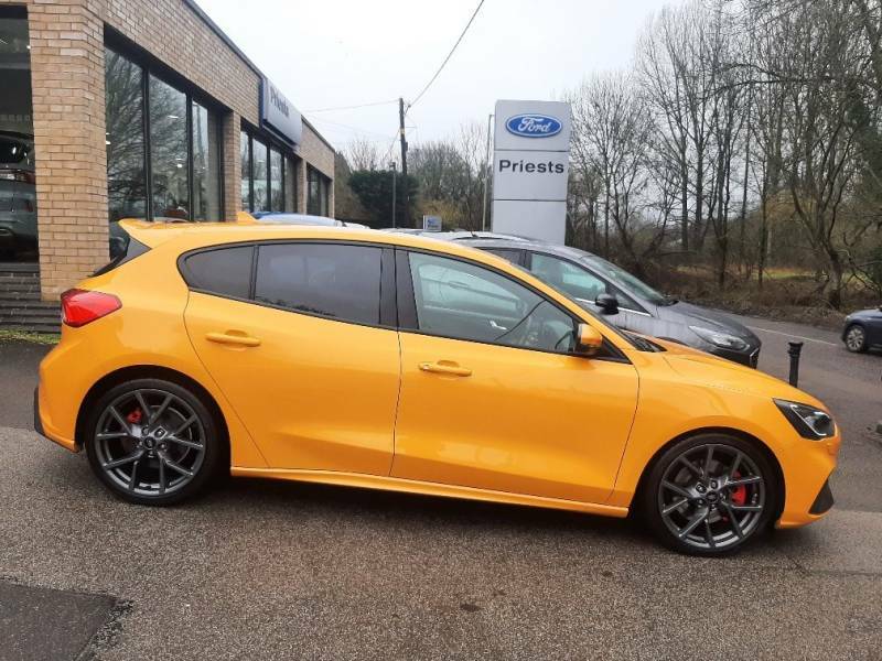 Ford Focus 2.3 Ecoboost 280Ps St - 2019 19 Orange #3