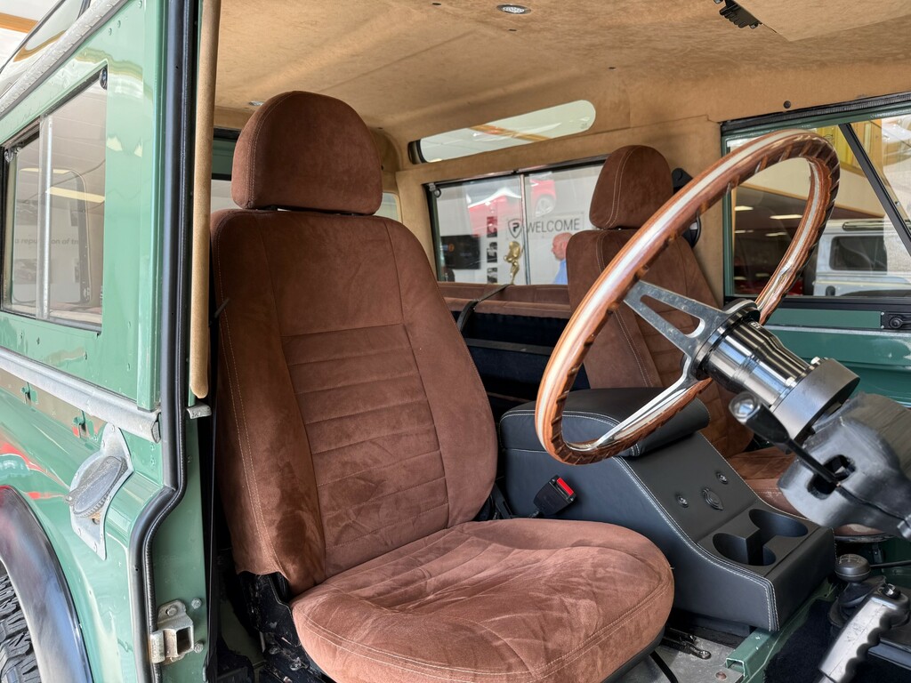 Land Rover Defender 90 90 Hard Top Blue #25