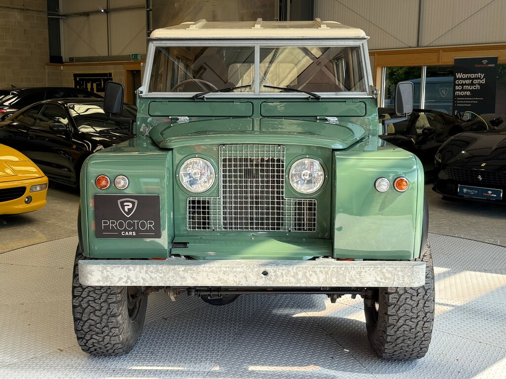 Land Rover Defender 90 Petrol #2