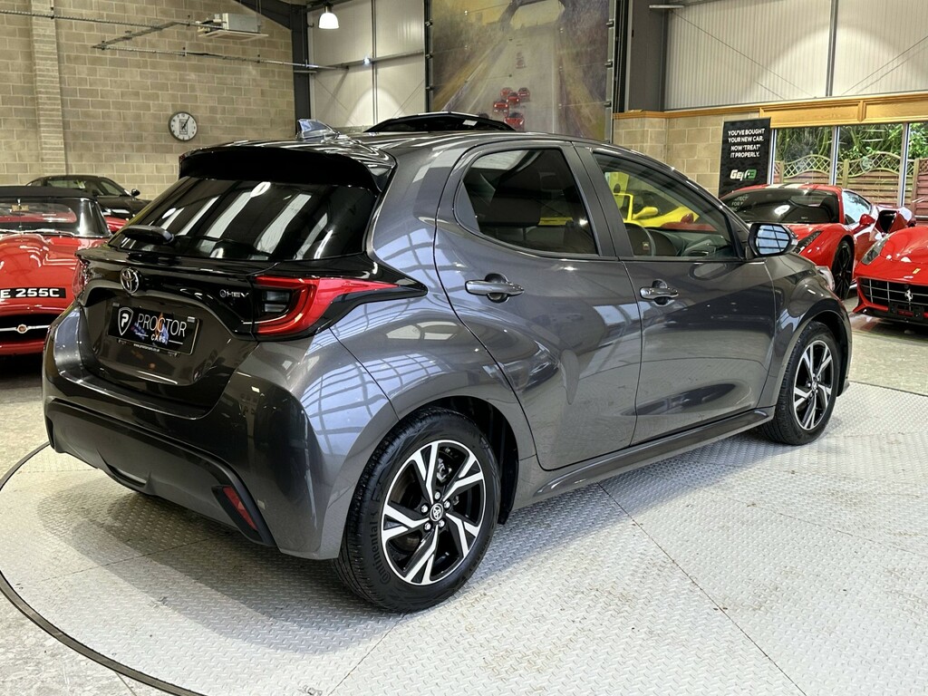 Toyota Yaris 1.5 Vvt-h Design E-cvt Euro 6 Ss YT74ZKP #5