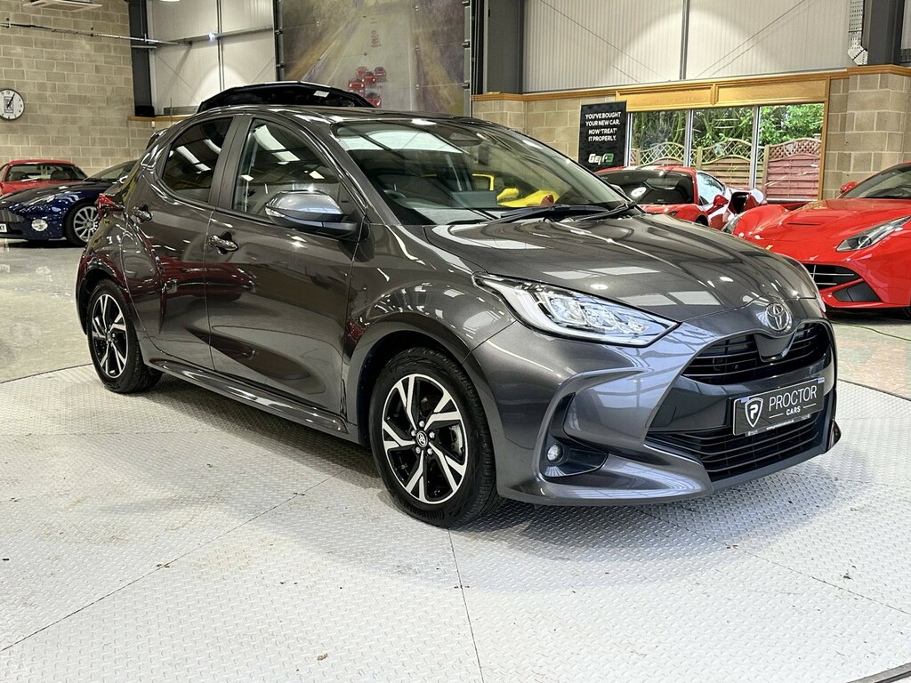 Toyota Yaris 1.5 Vvt-h Design E-cvt Euro 6 Ss YT74ZKP #3