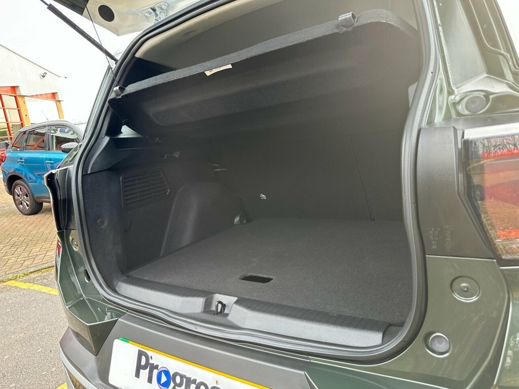 Citroen C3 Aircross Suv YT75HRU Green #5