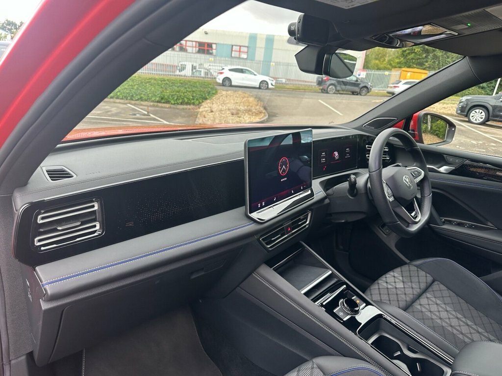 Volkswagen Tiguan 1.5L R-line GU74VKP Red #3