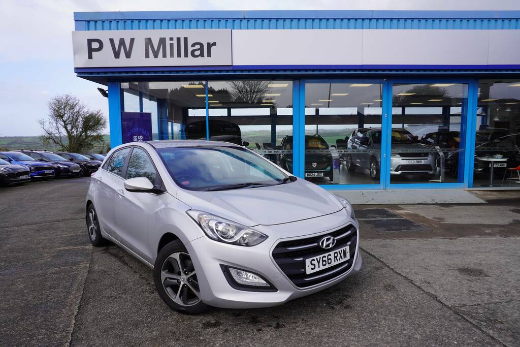 Hyundai I30 1.6 Se Nav Euro 6 Silver