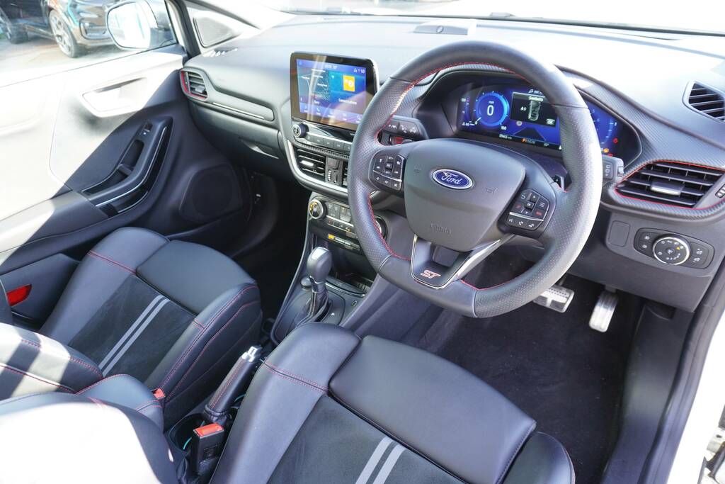 Ford Puma 1.0T Ecoboost Mhev St Dct Euro 6 Ss 5Dr, Driver KW73WOH White #4