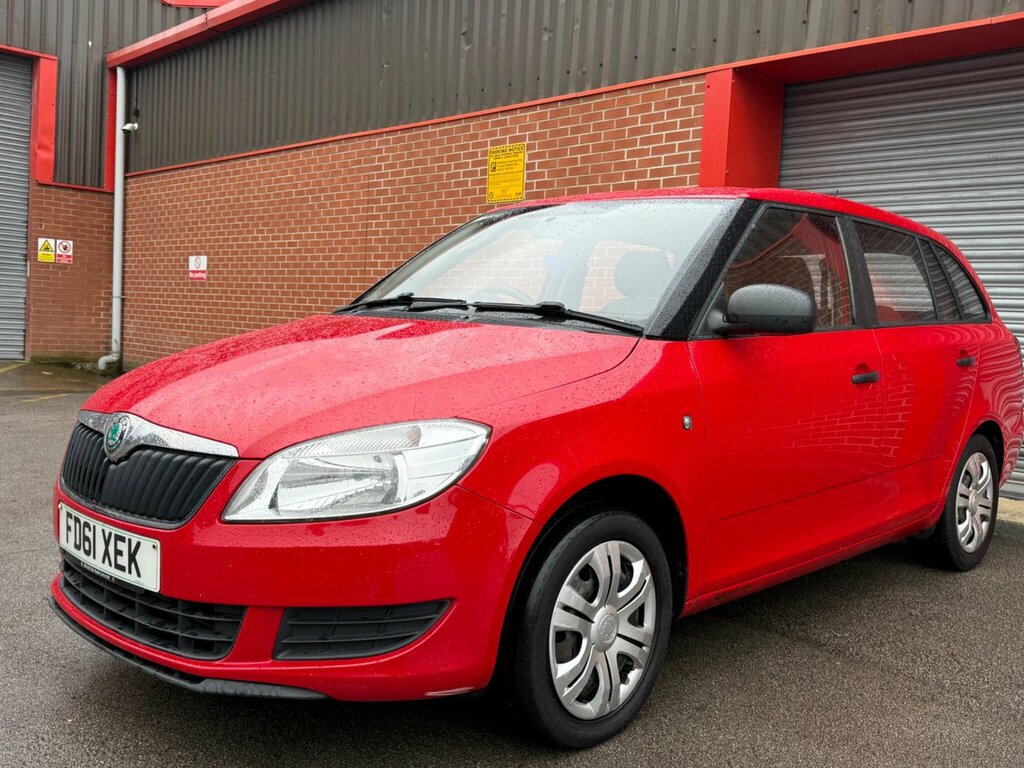 Skoda Fabia 1.6 Tdi S Euro 5 Red #5