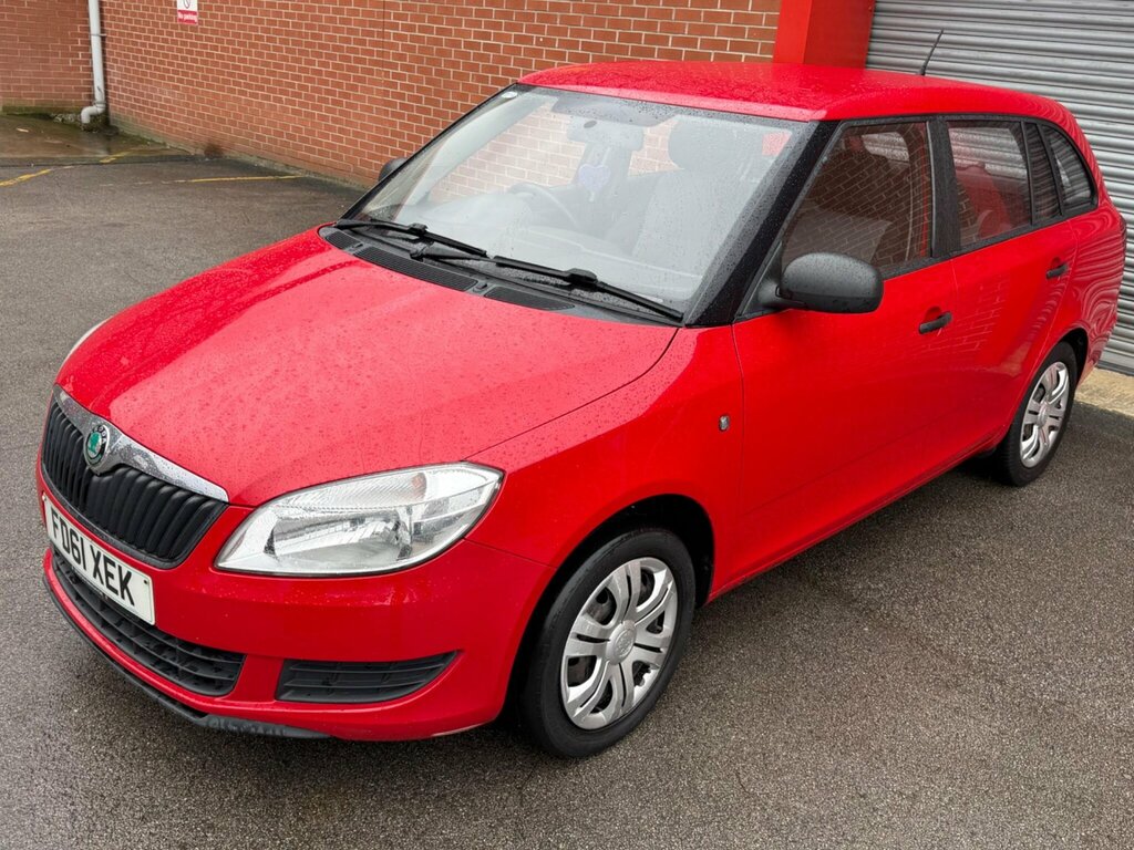 Skoda Fabia 1.6 Tdi S Euro 5 Red #6