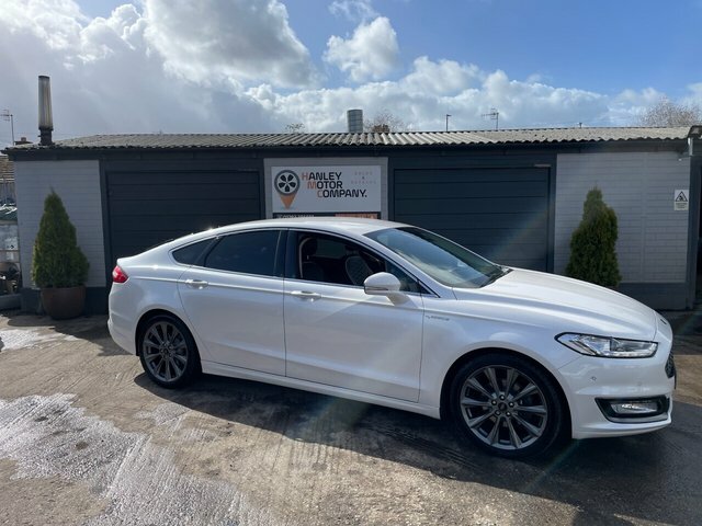 Ford Mondeo 2.0 Tdci Vignale Hatchback Powershift E White