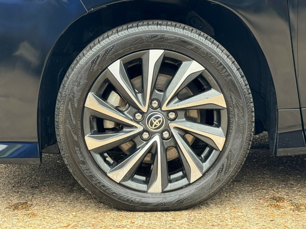 Toyota Voxy 2007 Registered. Imported In 2022 Silver #78