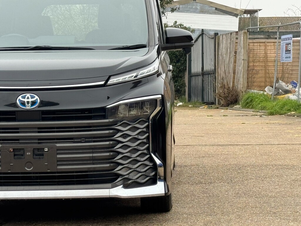 Toyota Voxy 2007 Registered. Imported In 2022 Silver #76