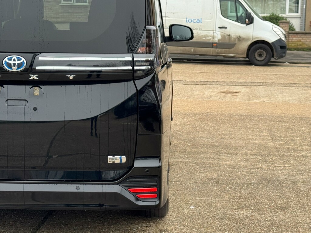 Toyota Voxy 2007 Registered. Imported In 2022 Silver #65