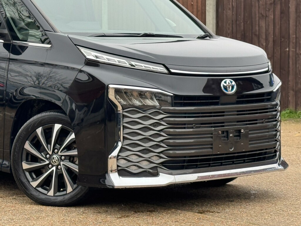 Toyota Voxy 2007 Registered. Imported In 2022 Silver #72