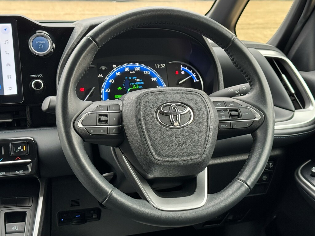 Toyota Voxy 2007 Registered. Imported In 2022 Silver #34