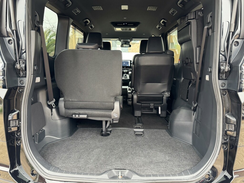 Toyota Voxy 2007 Registered. Imported In 2022 Silver #62