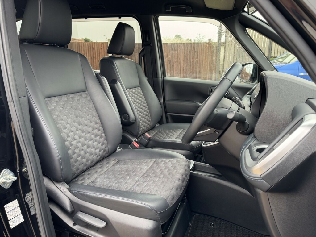 Toyota Voxy 2007 Registered. Imported In 2022 Silver #11
