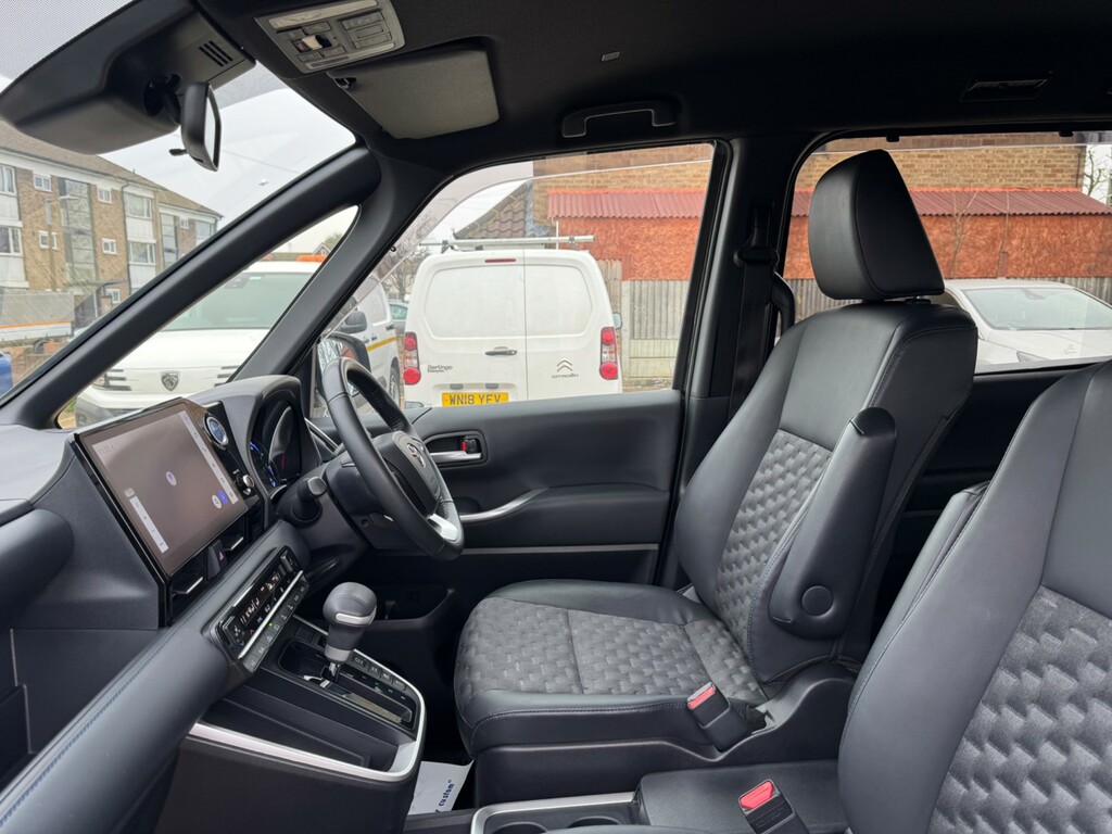 Toyota Voxy 2007 Registered. Imported In 2022 Silver #18