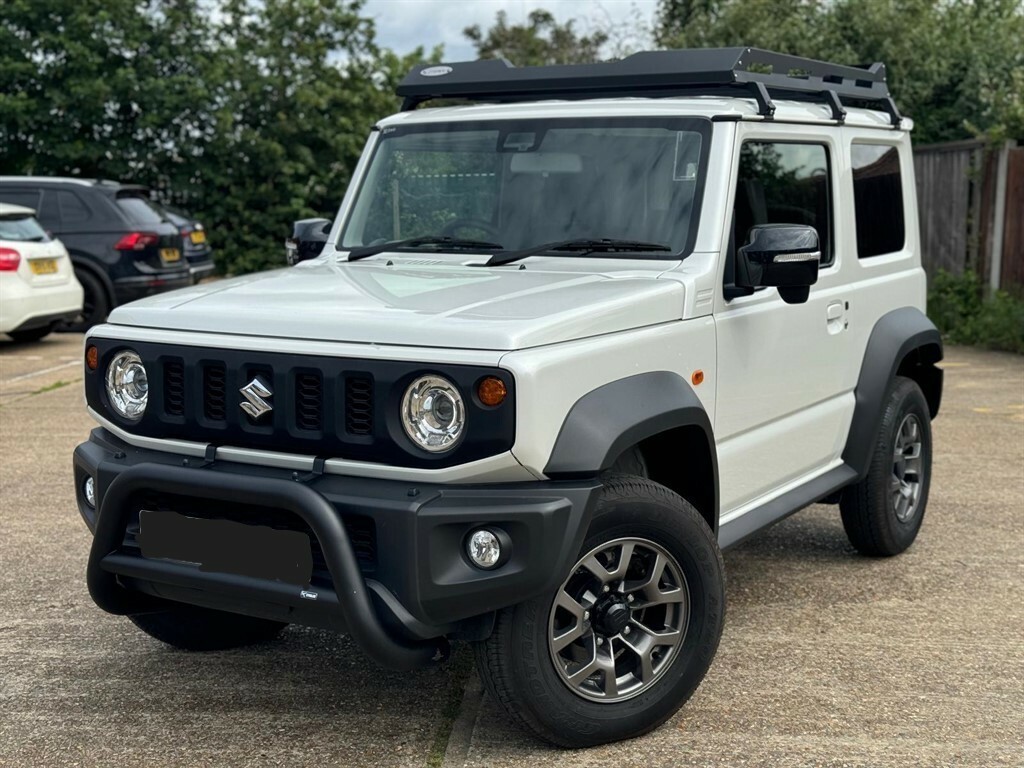 Suzuki Jimny Suzuki Jimny Sierra 4Wd 1.5L 4 Seater White