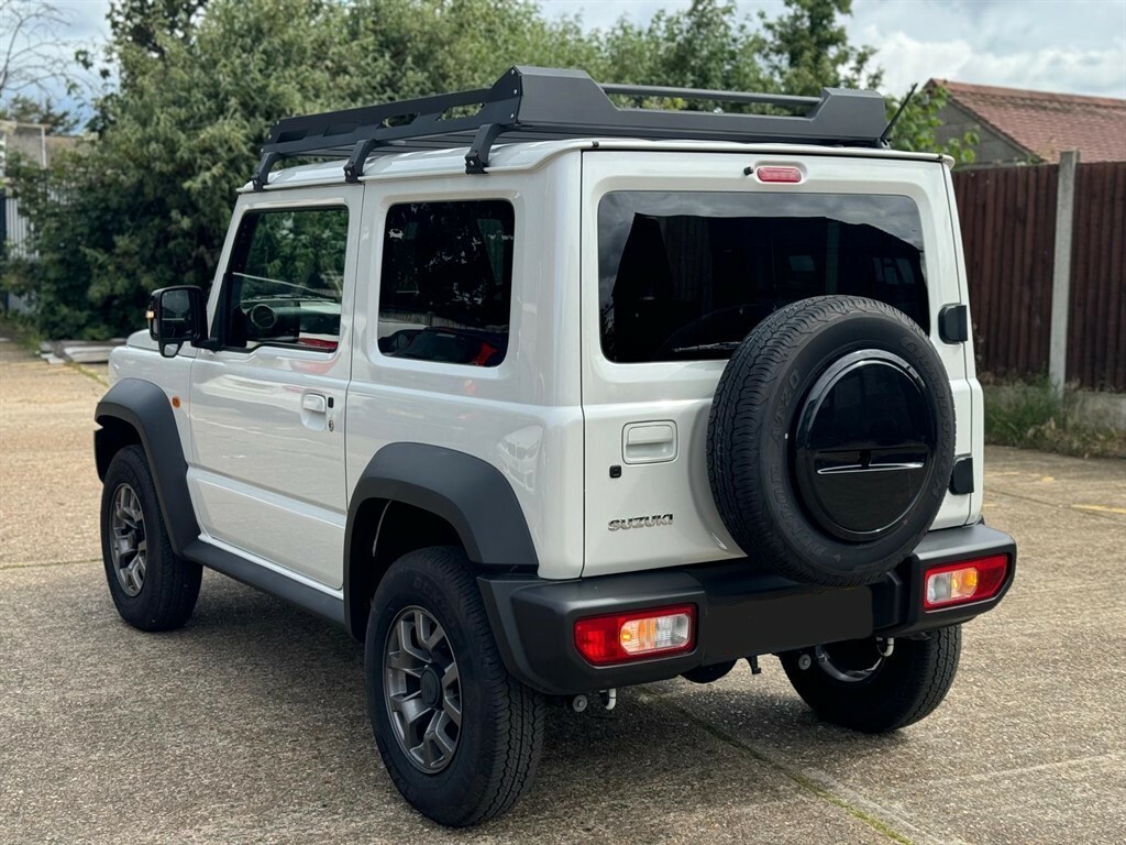 Suzuki Jimny Suzuki Jimny Sierra 4Wd 1.5L 4 Seater QA25QJY White #3